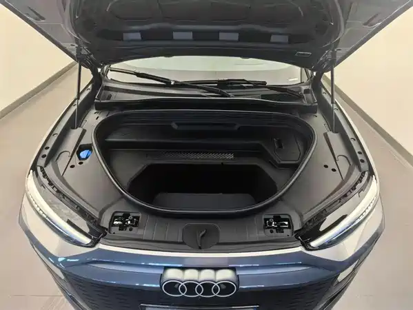 Audi Q6L E-Tron 2025
