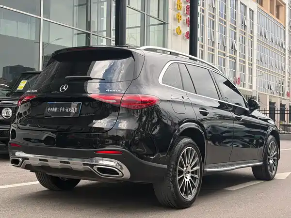 Mercedes-Benz GLC 2023