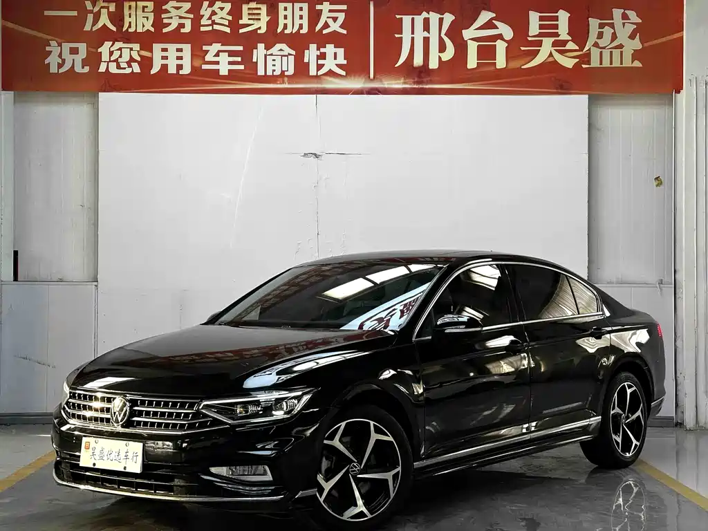 Volkswagen Magotan 2023