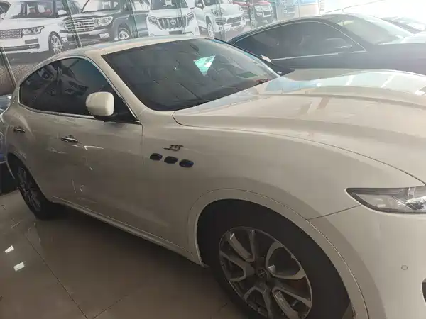 Maserati Levante 2022