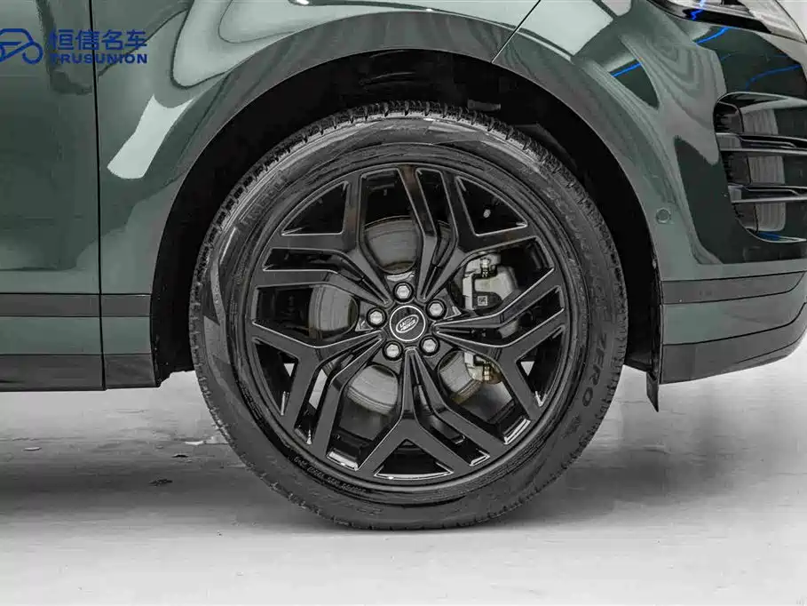 Land Rover Range Rover Evoque 2023 — фото 11