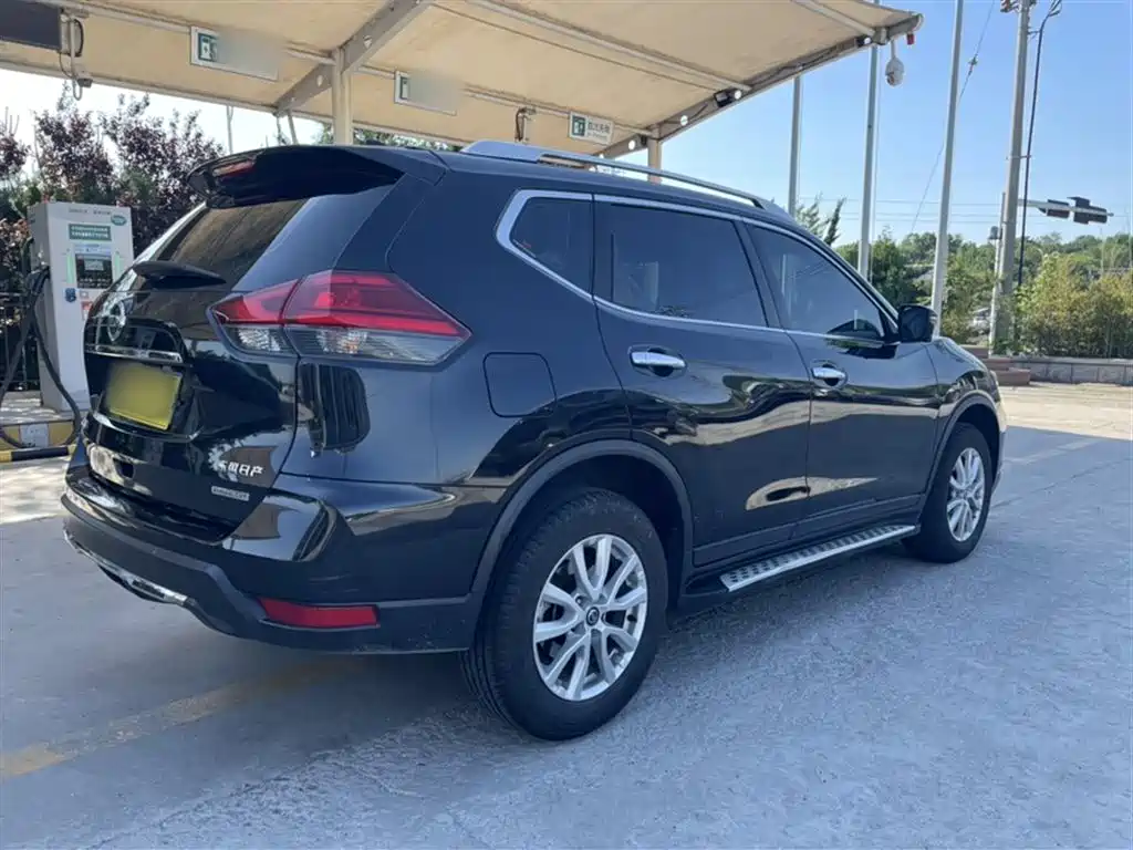 Nissan X-Trail 2018 — фото 11