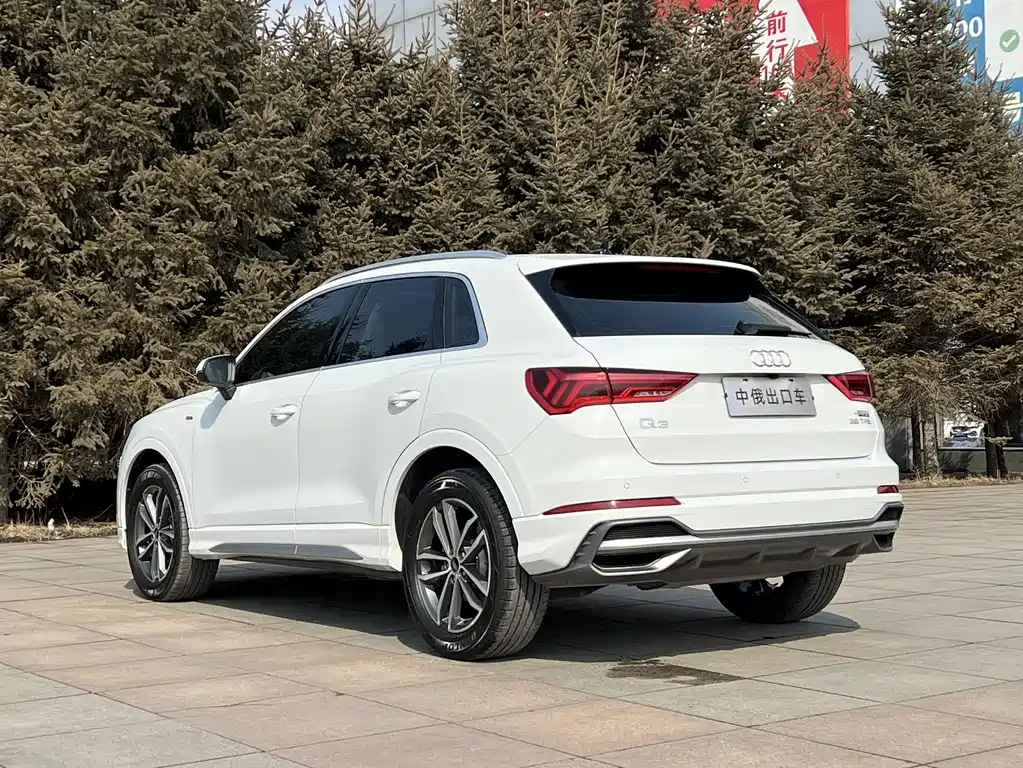 Audi Q3 2022 — фото 6