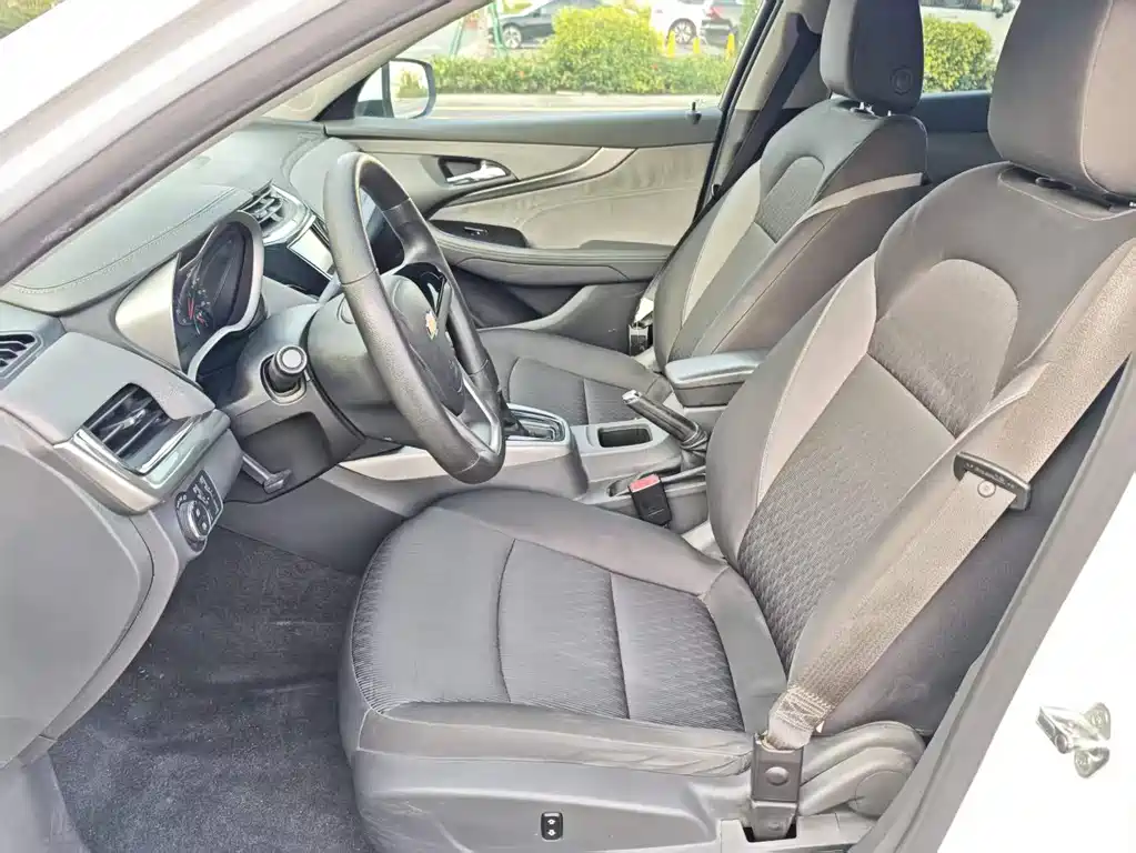 Chevrolet Malibu 2016 — фото 13