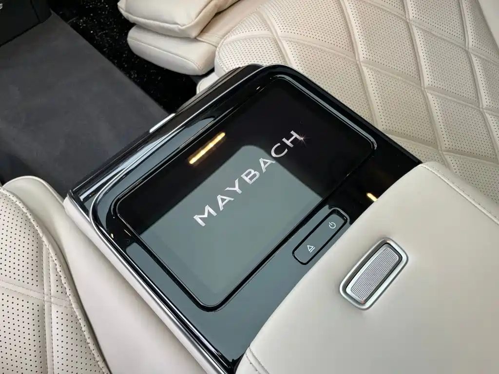 Mercedes-Benz Maybach S-Class 2024 — фото 14