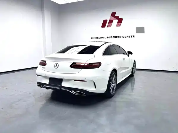Mercedes-Benz E-Class 2024