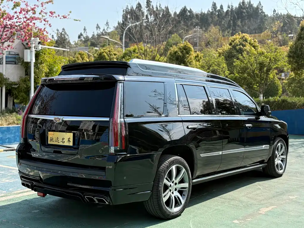 Cadillac Escalade 2019 — фото 17