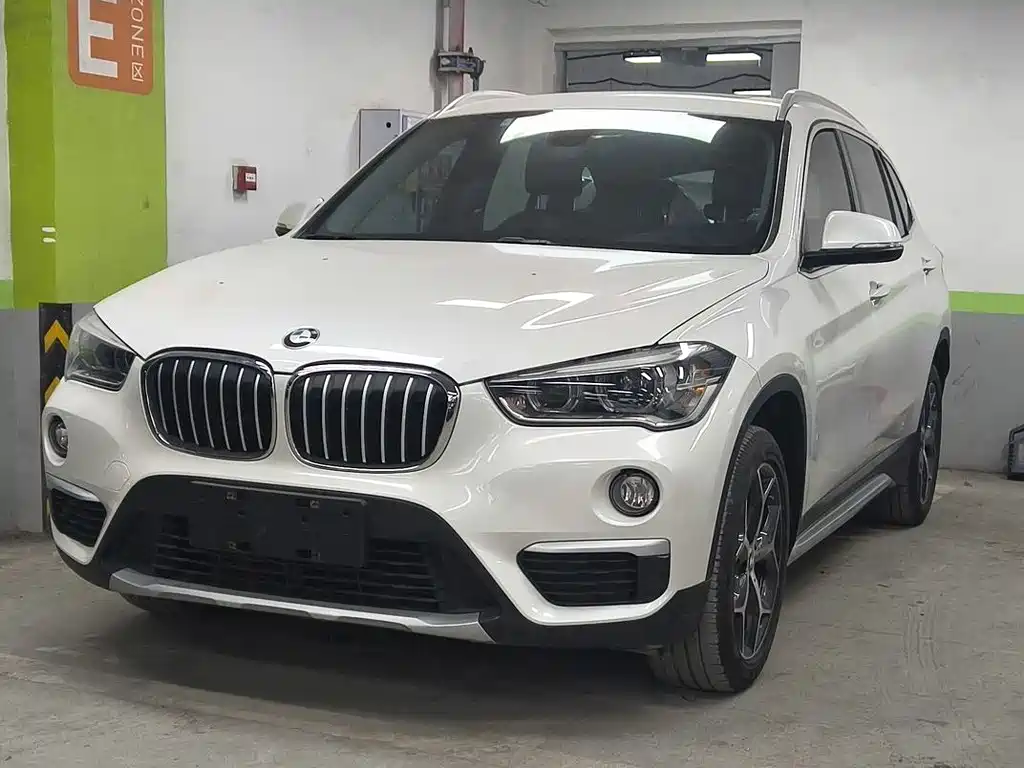 BMW X1 2019 — фото 1