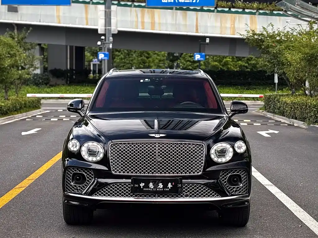 Bentley Bentayga 2020 — фото 2