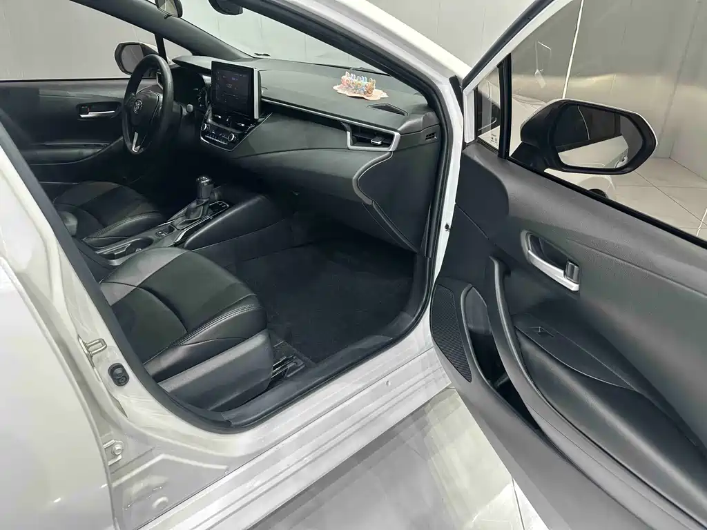 Toyota Levin 2022 — фото 18
