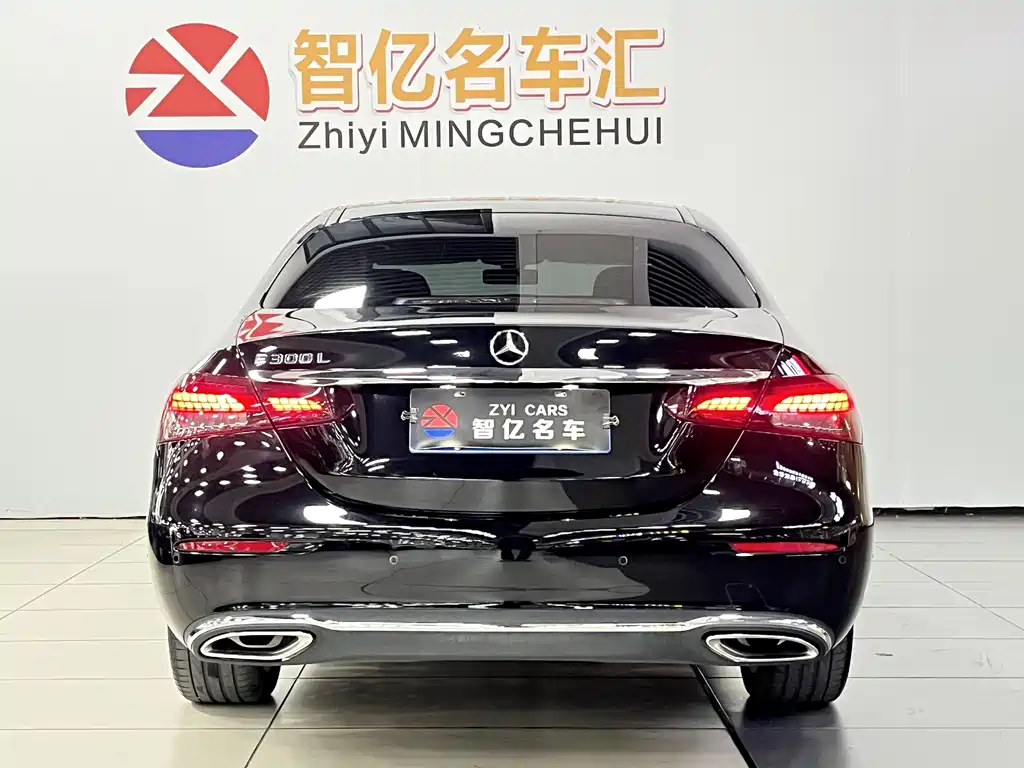 Mercedes-Benz E-Class 2023 — фото 6