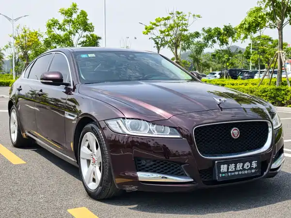 Jaguar XFL 2018
