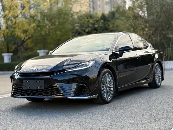 Toyota Camry 2025