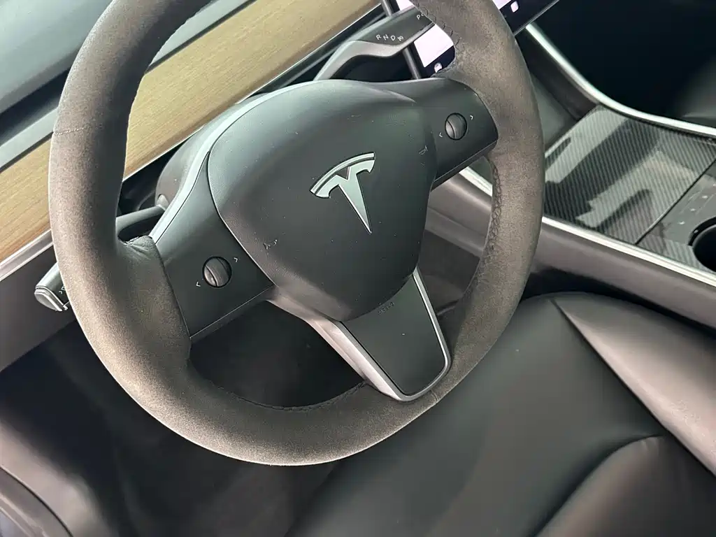 Tesla Model 3 2020 — фото 11