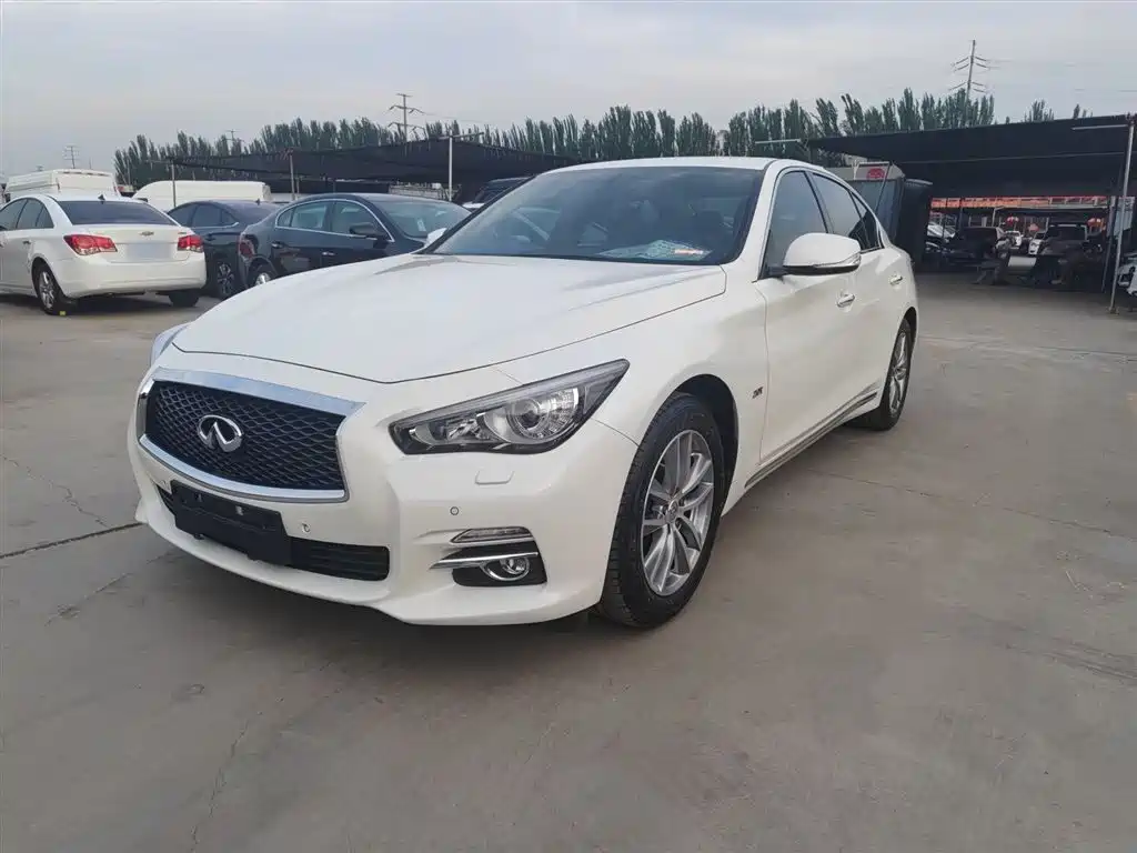 Infiniti Q50L 2017 — фото 1