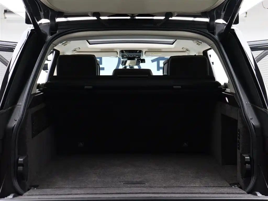 Land Rover Range Rover 2022 — фото 12
