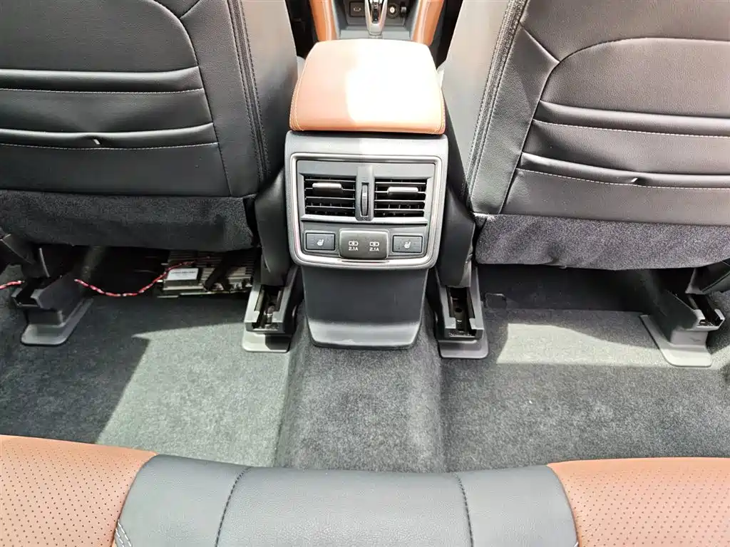 Subaru Forester 2023 — фото 25