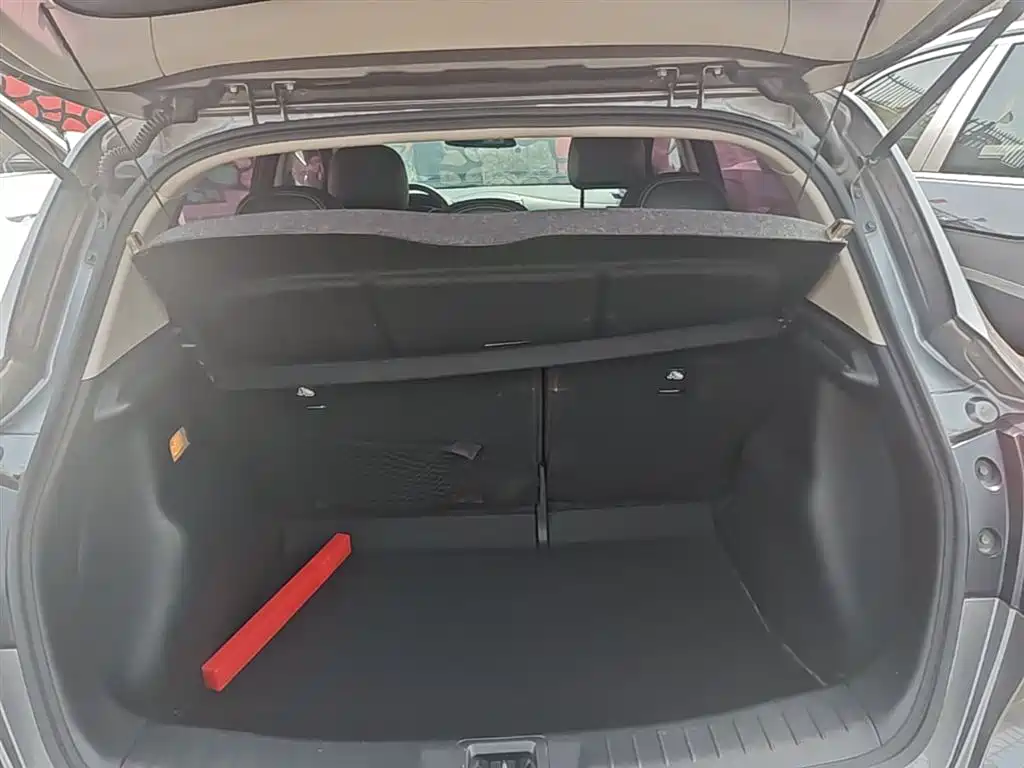 Nissan Tiida 2018 — фото 19