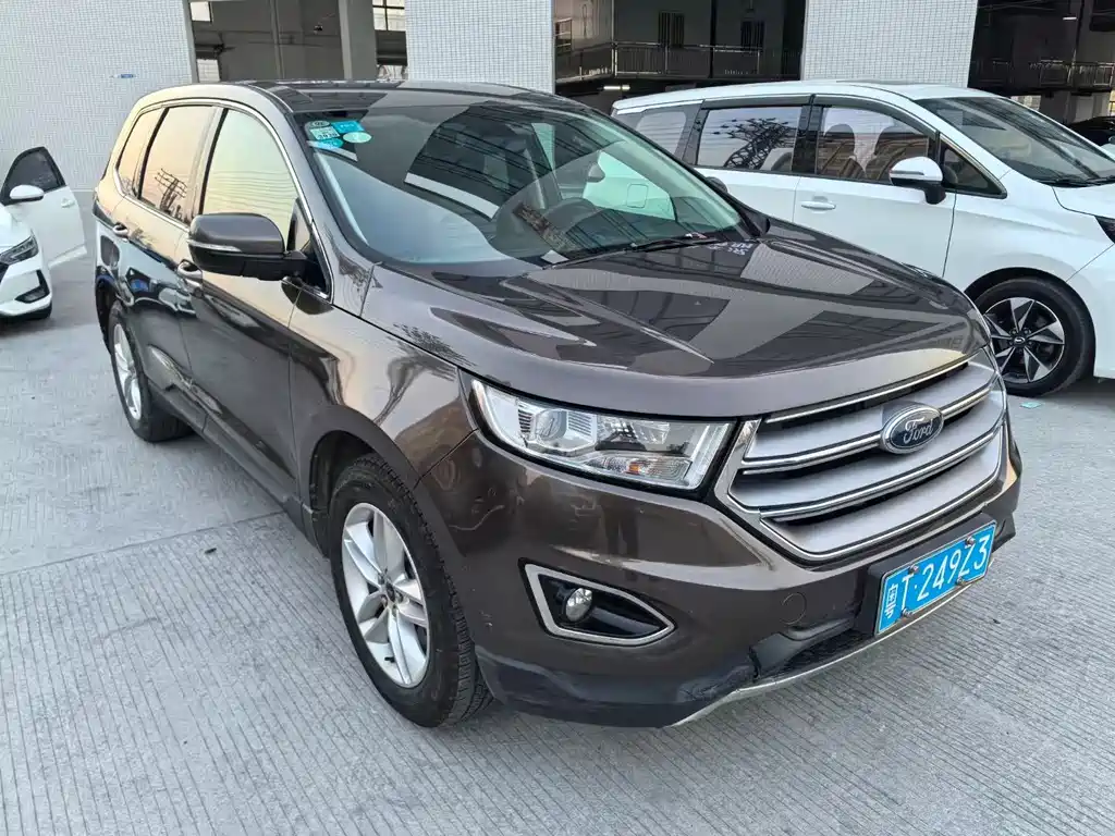 Ford Edge 2016 — фото 5