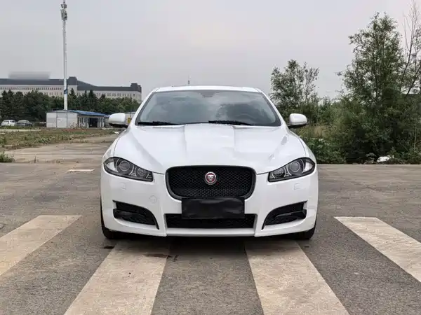Jaguar XF 2014