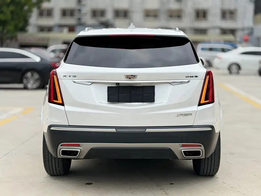 Cadillac XT5 2021 — фото 6