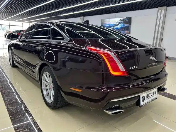 Jaguar XJ 2017