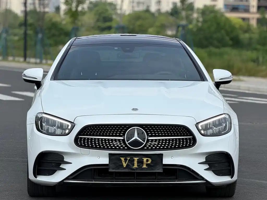 Mercedes-Benz E-Class 2023 — фото 11