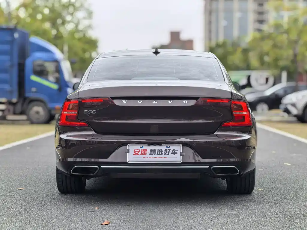 Volvo S90 2017 — фото 4