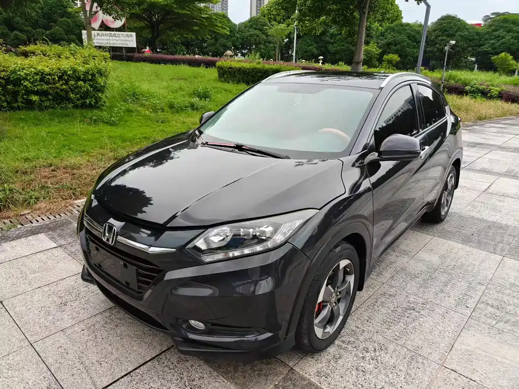 Honda Vezel 2015