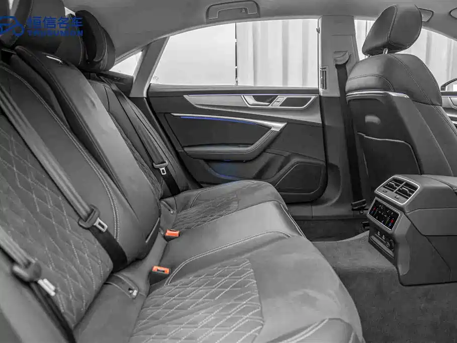 Audi A7L 2025 — фото 16