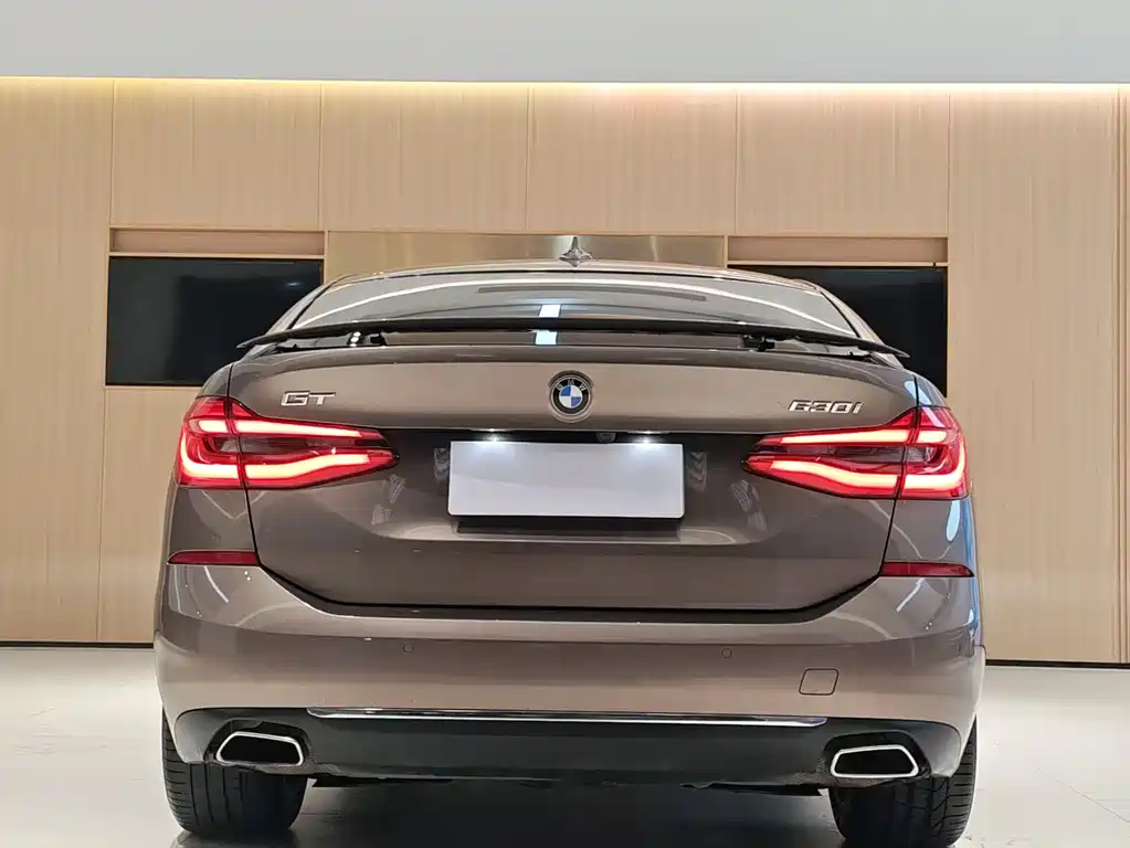 BMW 6 Series GT 2018 — фото 6