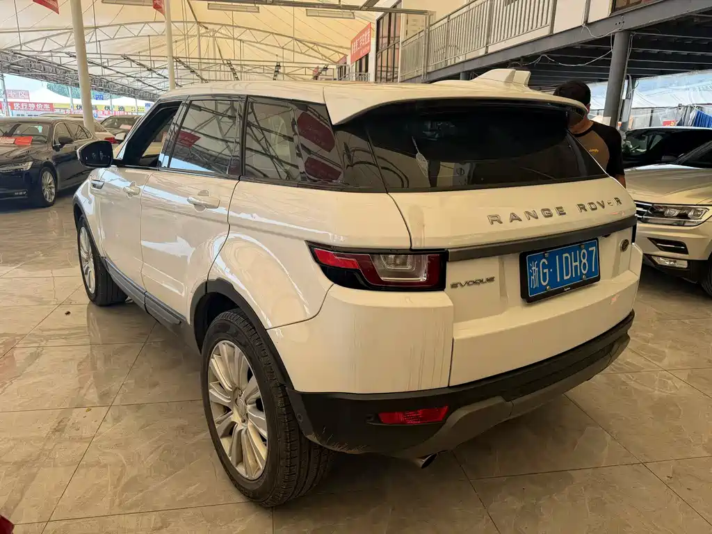Land Rover Evoque 2018 — фото 3