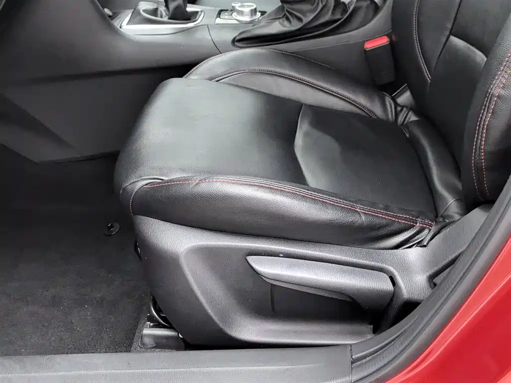 Mazda 3 Axela 2015 — фото 20