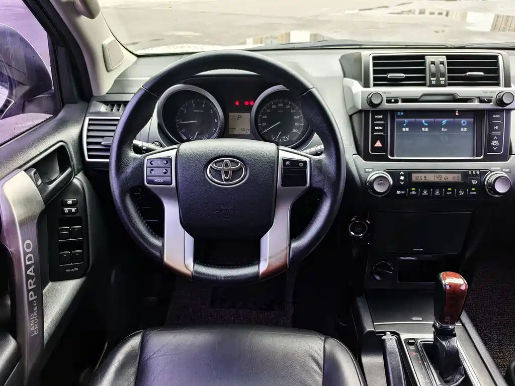 Toyota Prado 2016 — фото 11