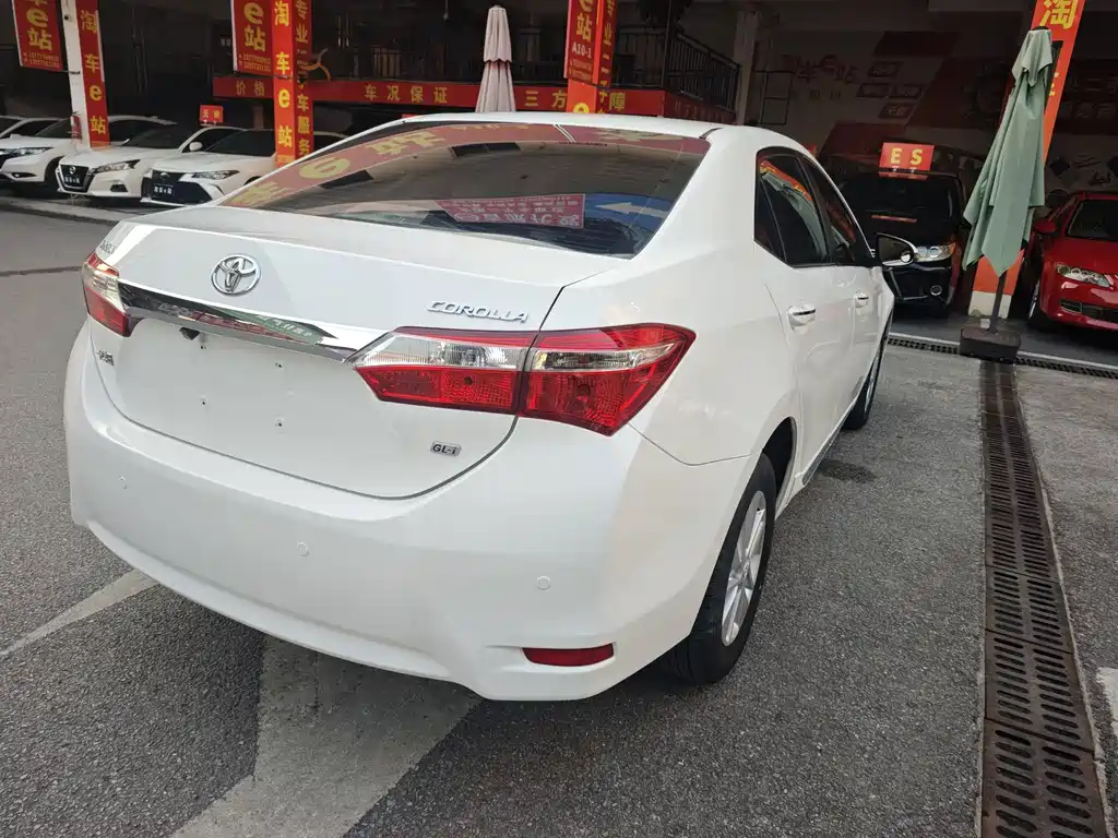 Toyota Corolla 2015