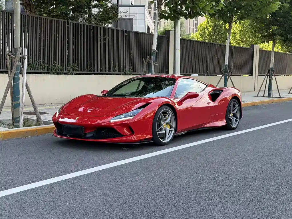 Ferrari F8 2021 — фото 1