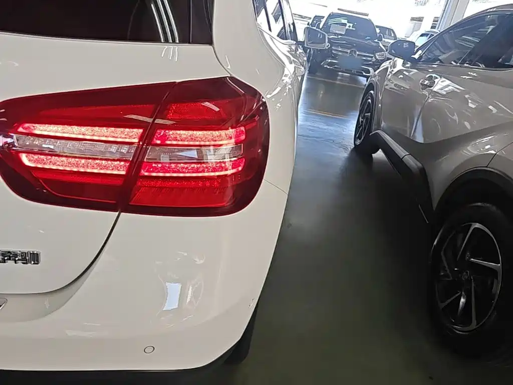 Mercedes-Benz GLA 2019 — фото 8