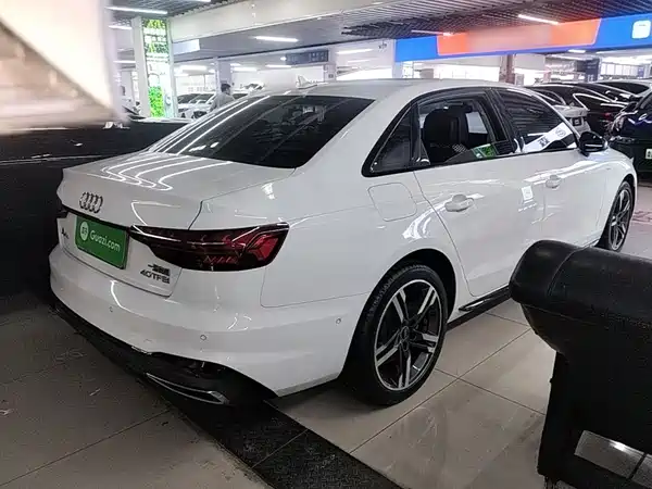 Audi A4L 2023