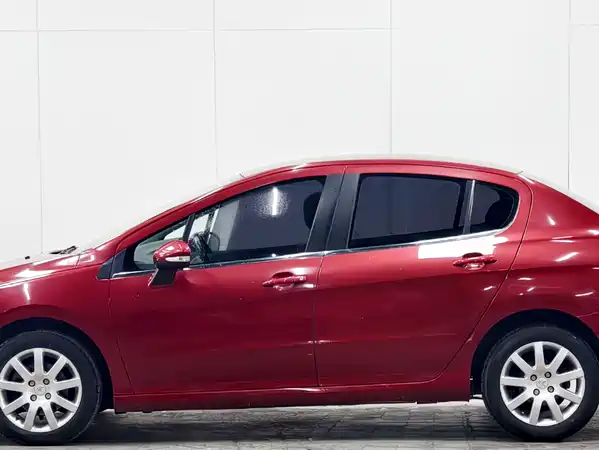 Peugeot 308 2012