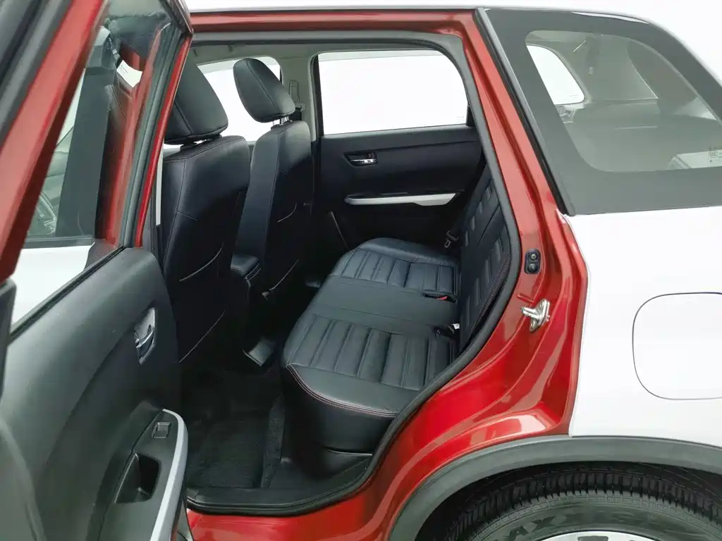 Suzuki Vitara 2017 — фото 15
