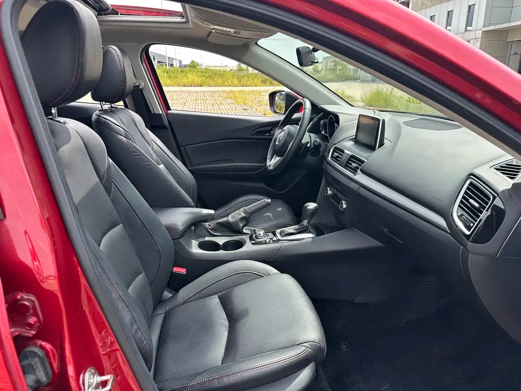 Mazda 3 Angkesela 2016