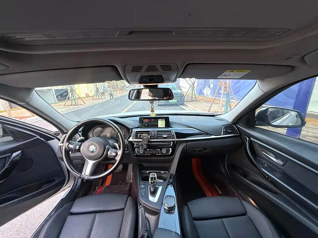 BMW 3 Series 2017 — фото 6