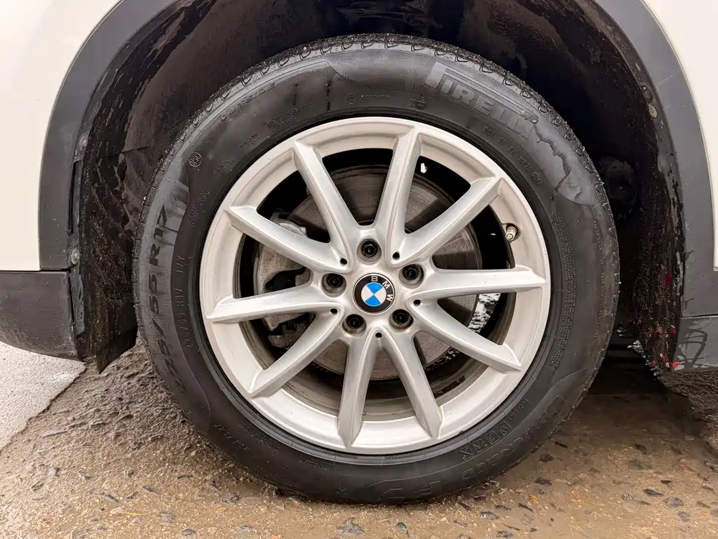 BMW X1 2018 — фото 9
