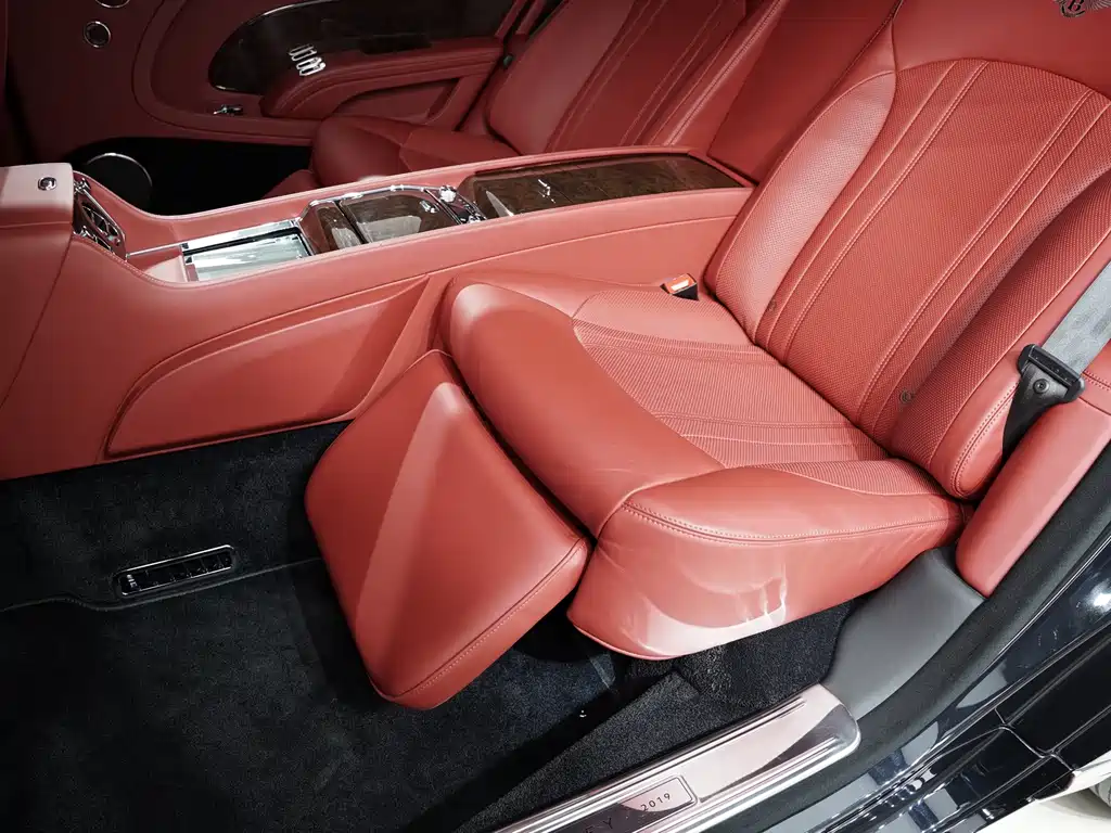 Bentley Mulsanne 2020 — фото 11