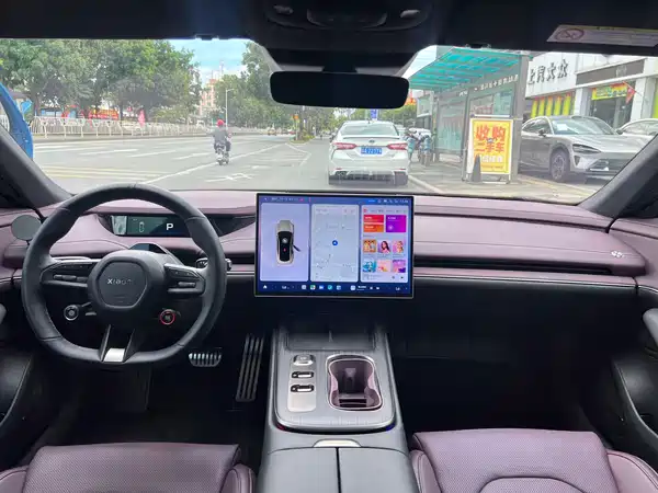 Xiaomi SU7 2025