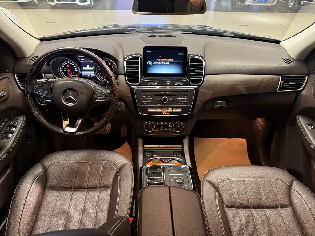 Mercedes-Benz GLE 2017 — фото 19