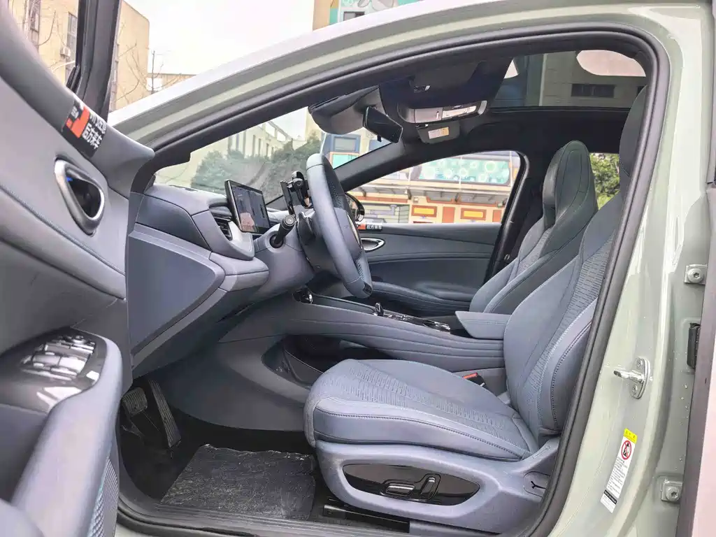 BYD Seal 06GT 2025 — фото 4