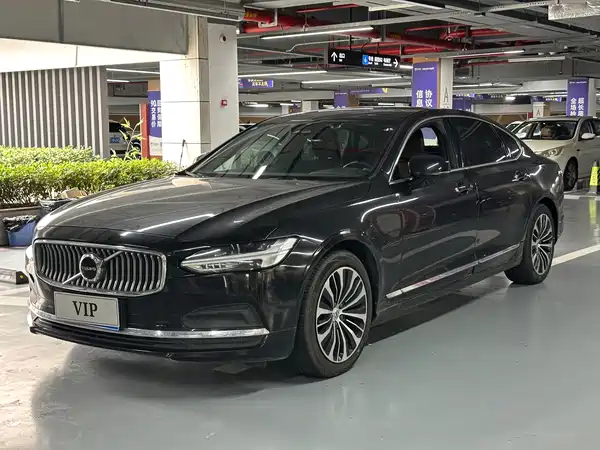 Volvo S90 2022