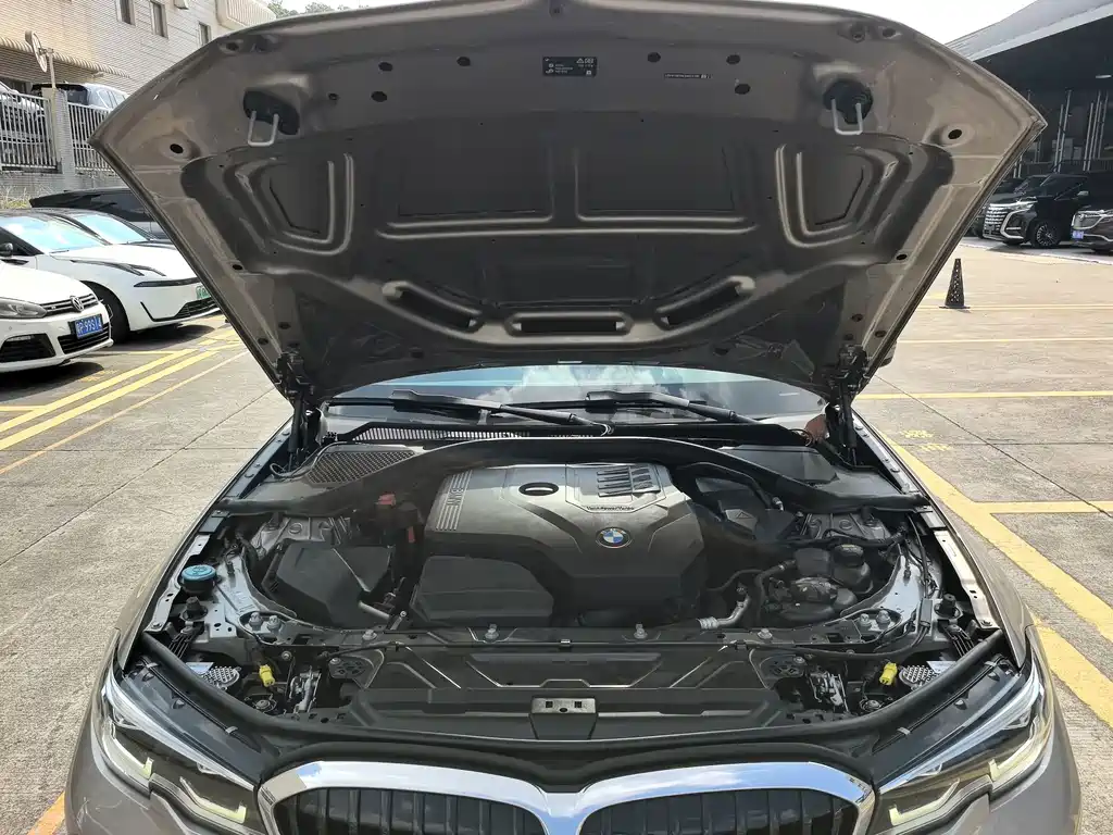 BMW 3 Series 2020 — фото 13