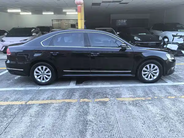Volkswagen Passat 2013